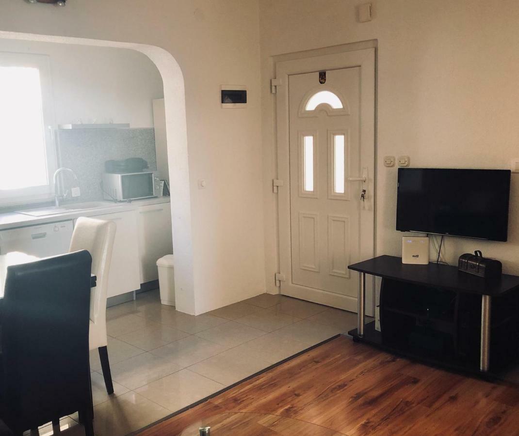 Apartman Stevic Писак Екстер'єр фото